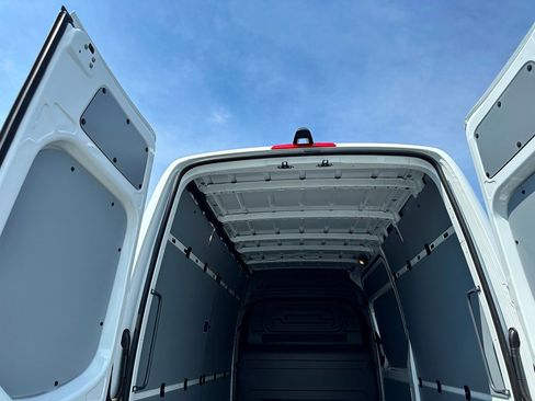 New 2026 Mercedes-Benz Sprinter 2500 image 22