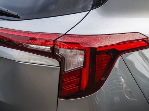 Certified 2024 Kia Seltos EX FWD image 8