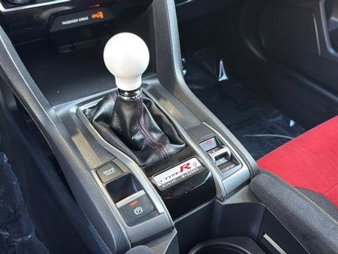 Used 2019 Honda Civic Type R image 19