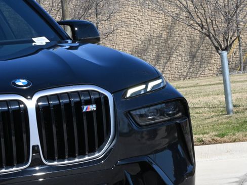 Used 2026 BMW X7 M60i AWD/4WD image 6