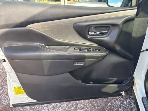 Used 2017 Nissan Murano Platinum w/ Platinum Technology Package image 19