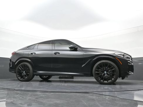 Used 2022 BMW X6 xDrive40i w/ M Sport Package AWD/4WD image 22