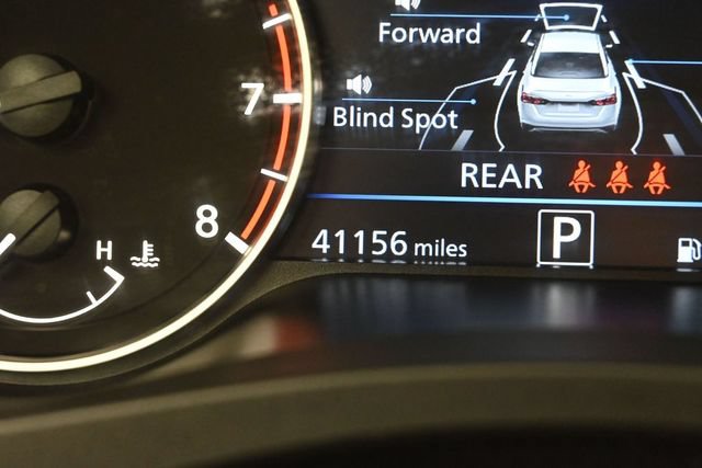 Used 2025 Nissan Altima 2.5 SV FWD image 13