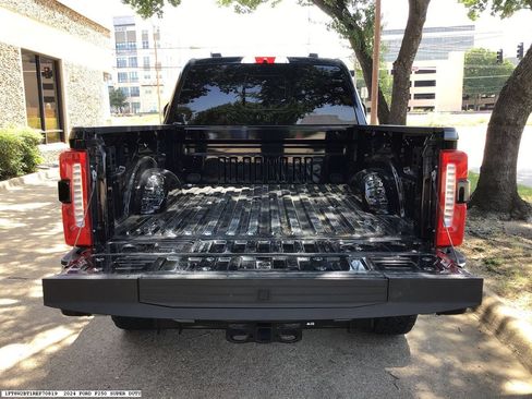 Used 2024 Ford F250 Lariat w/ Lariat Ultimate Package AWD/4WD image 10