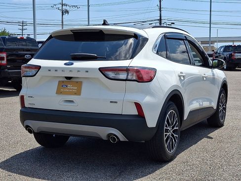 Certified 2022 Ford Escape SEL w/ Technology Package FWD image 10