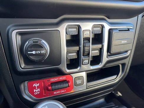 Used 2021 Jeep Wrangler Unlimited Rubicon 4xe w/ Cold Weather Group image 29