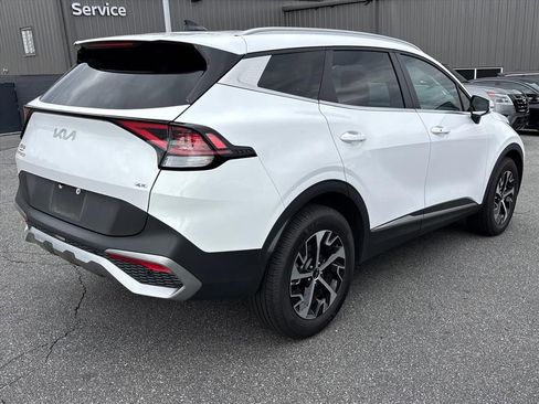 Used 2023 Kia Sportage EX image 9