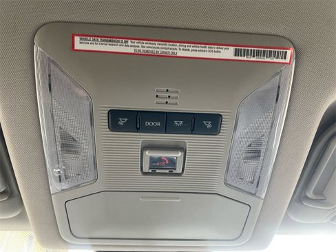 Used 2022 Toyota RAV4 XLE image 23