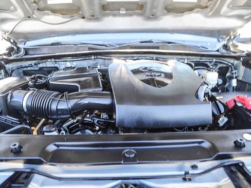 Used 2019 Toyota Tacoma TRD Sport image 25