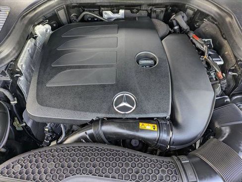 Used 2020 Mercedes-Benz GLC 300 image 21