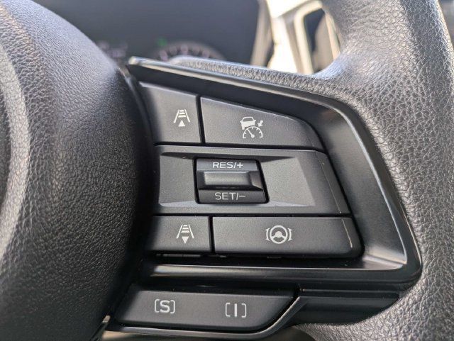 Used 2025 Subaru Crosstrek 2.5i Premium AWD/4WD image 25