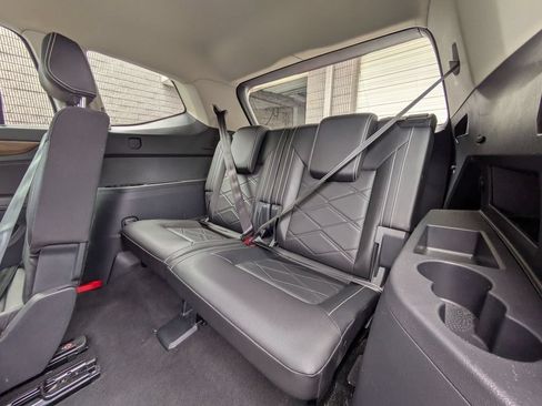 Used 2025 Volkswagen Atlas SE AWD/4WD image 27