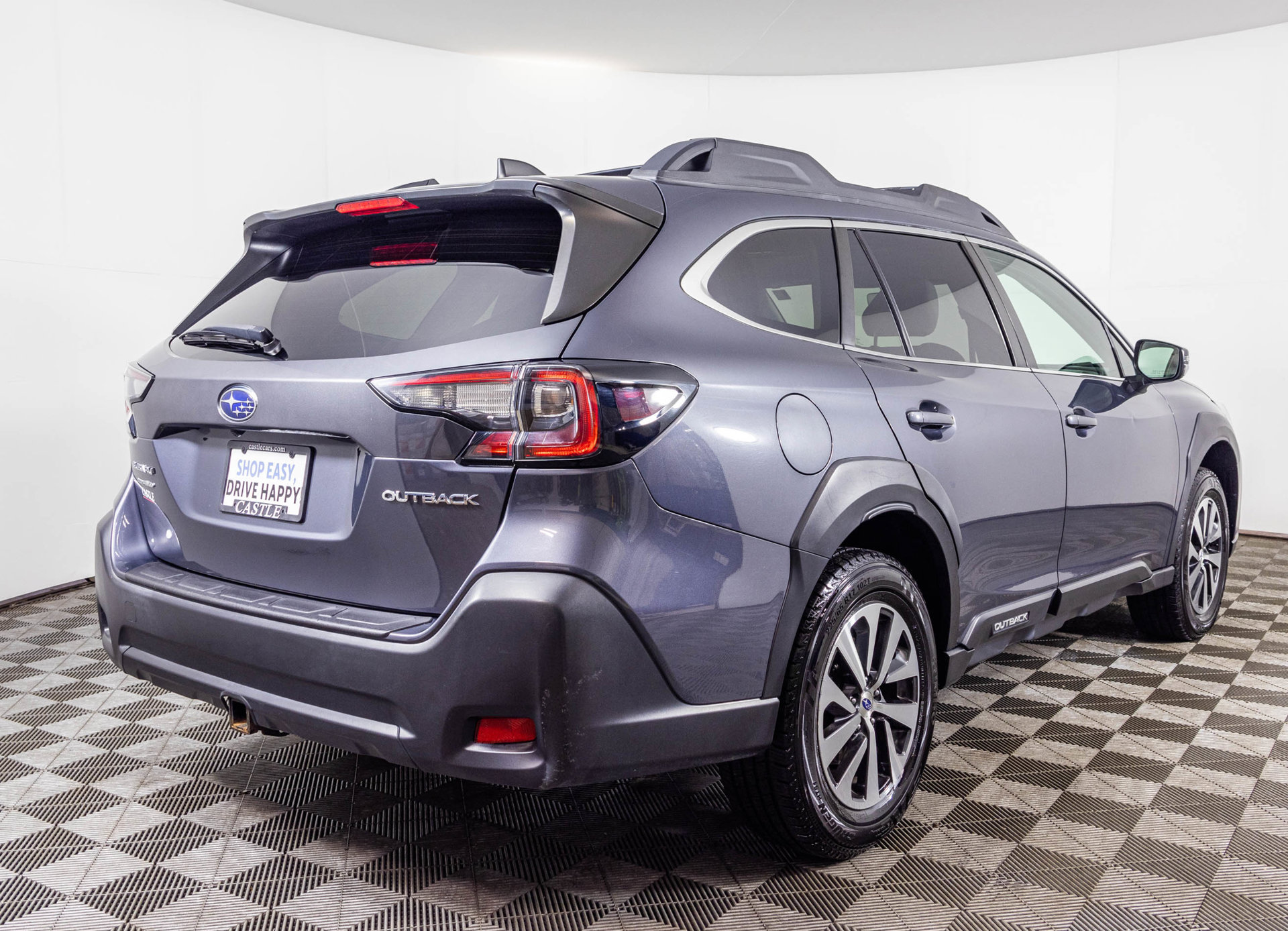Used 2024 Subaru Outback Premium AWD/4WD image 18