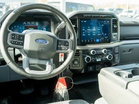 Used 2024 Ford F150 XLT AWD/4WD image 10