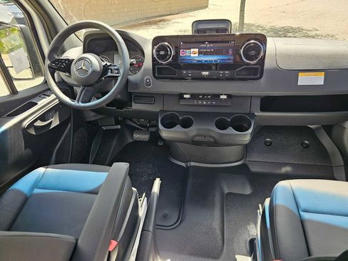 New 2026 Mercedes-Benz Sprinter 2500 image 14