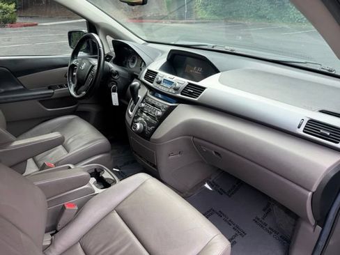 Used 2013 Honda Odyssey Touring image 15