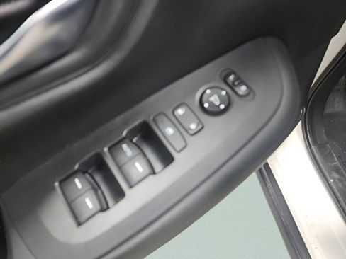 Used 2023 Honda HR-V LX image 22