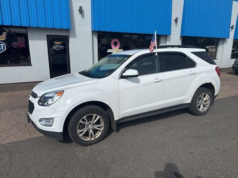Used 2017 Chevrolet Equinox LT w/ Convenience Package image 1