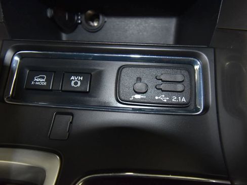 Used 2019 Subaru Ascent Limited image 21