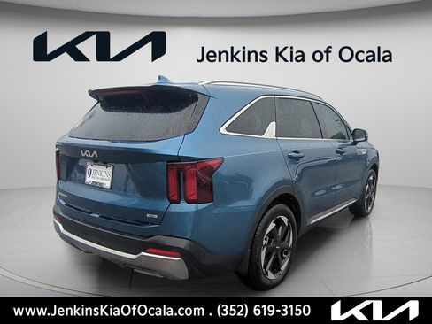 New 2026 Kia Sorento EX FWD image 3