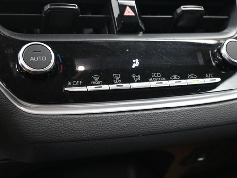 Used 2024 Toyota Corolla LE image 14