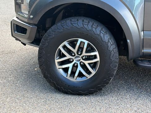 Used 2018 Ford F150 Raptor w/ Equipment Group 802A Luxury AWD/4WD image 9