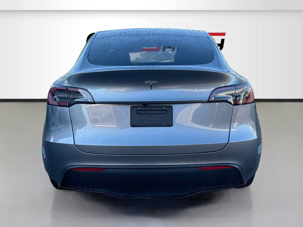 Used 2025 Tesla Model Y Long Range RWD image 6