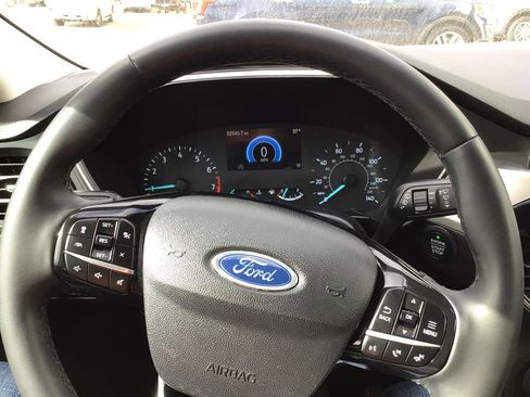 Used 2021 Ford Escape SEL image 18