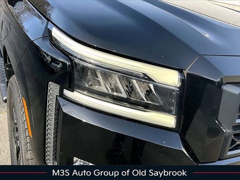 Used 2023 Nissan Frontier SV w/ Midnight Edition Package image 31