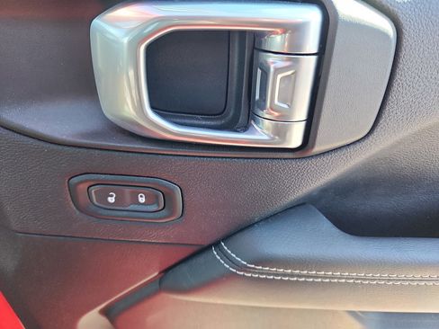 Used 2023 Jeep Wrangler Unlimited Sahara w/ Dual Top Group image 35