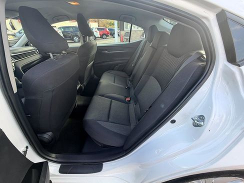 Used 2025 Toyota Camry LE FWD image 15