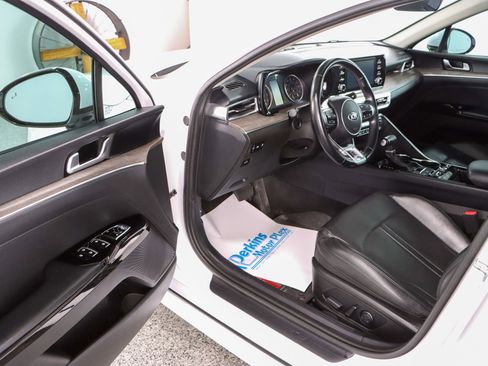 Used 2021 Kia K5 EX image 3