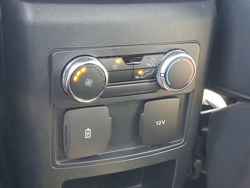 Used 2022 Ford Explorer ST AWD/4WD image 35