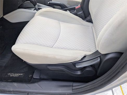 Used 2018 Mitsubishi Outlander Sport ES image 18