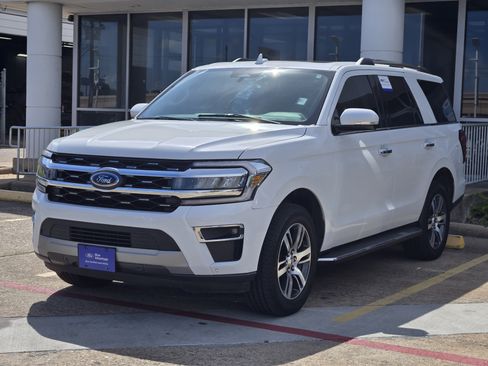 Certified 2023 Ford Expedition Limited RWD image 2