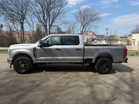 Used 2024 Ford F250 XLT image 6