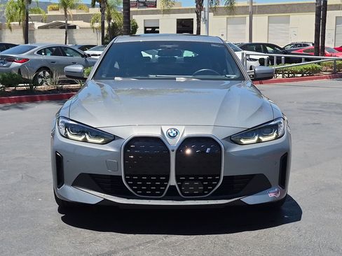 Used 2024 BMW i4 eDrive40 w/ Premium Package RWD image 3