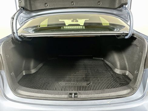 Used 2022 Toyota Corolla LE FWD image 27