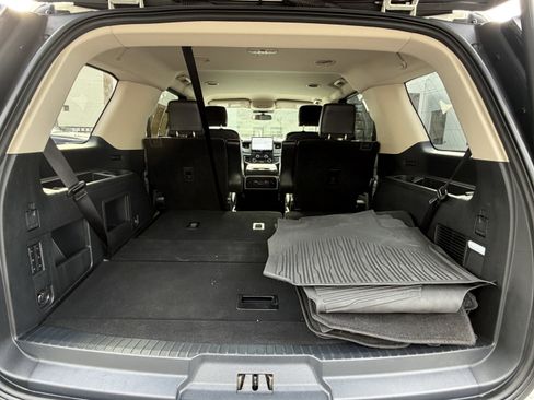 Used 2022 Ford Expedition XLT AWD/4WD image 48