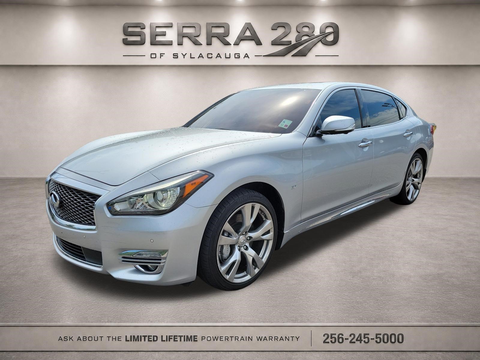 Used 2017 INFINITI Q70 L 3.7 w/ Deluxe Touring Package AWD/4WD image 3