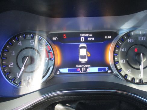 Used 2015 Chrysler 200 S w/ Navigation & Sound Group I FWD image 28