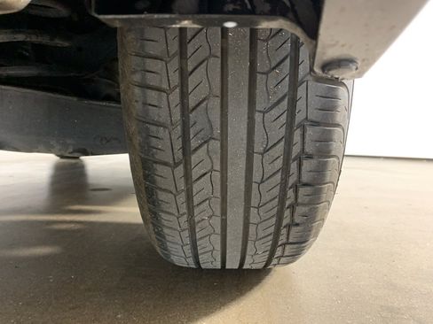 Used 2022 Toyota Corolla LE image 39