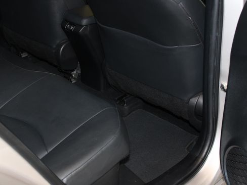 Used 2021 Toyota Prius Prime XLE FWD image 43
