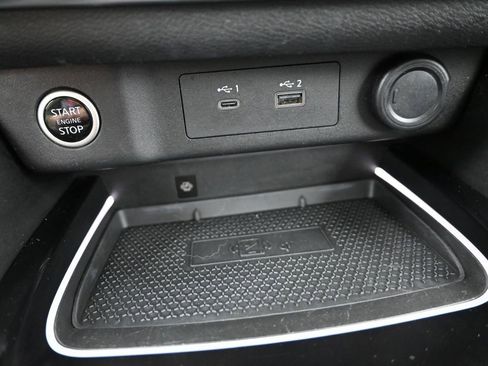 Used 2021 Nissan Rogue Platinum image 22