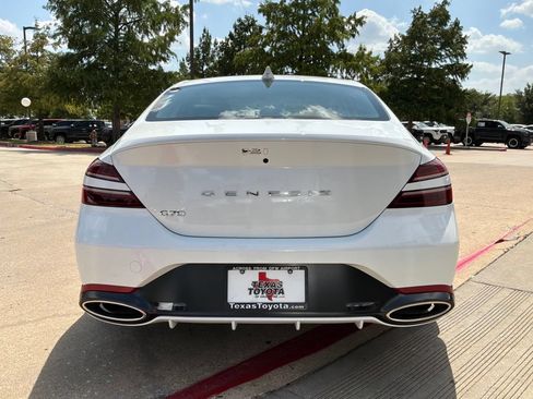 Used 2026 Genesis G70 2.5T RWD image 7