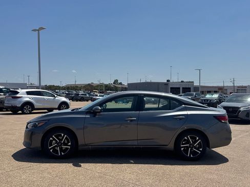 Certified 2025 Nissan Sentra SV FWD image 11