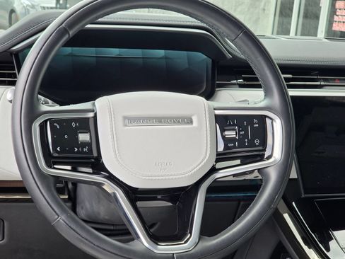 Used 2024 Land Rover Range Rover Sport SE AWD/4WD image 12
