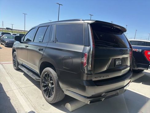 Used 2023 Cadillac Escalade Sport w/ LPO, ONYX Package image 7