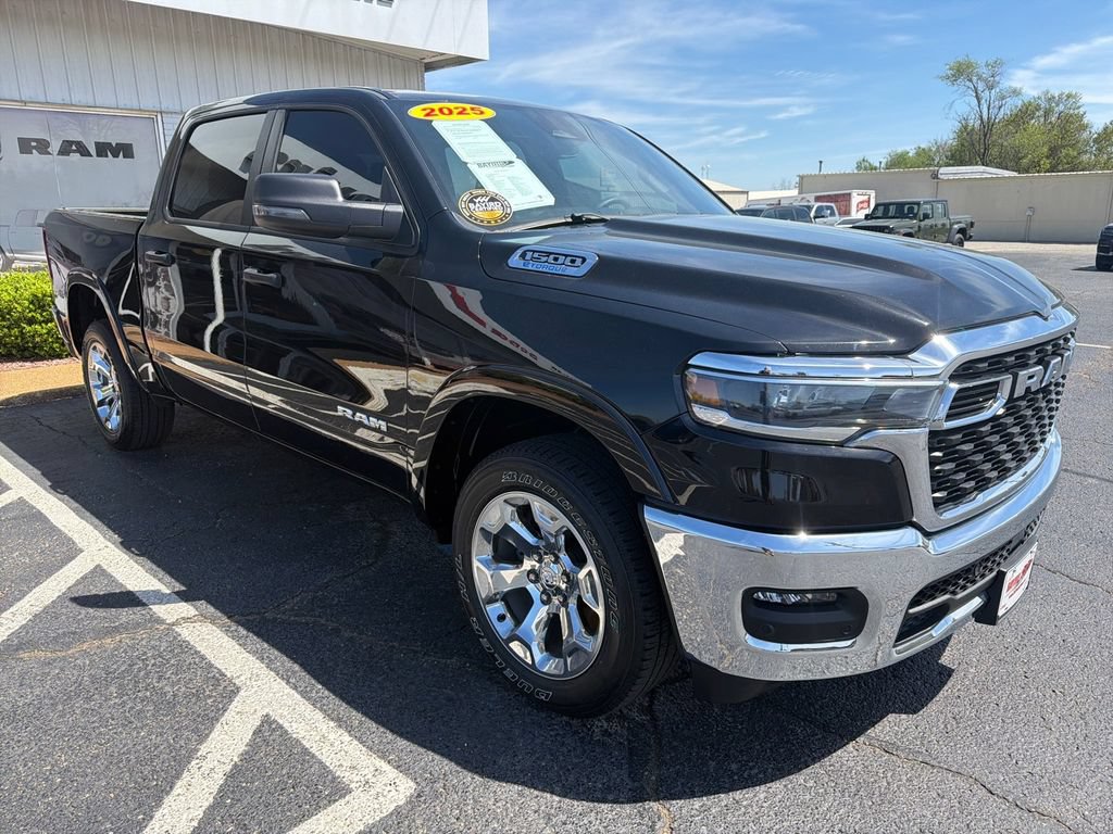 Used 2025 RAM 1500 Big Horn AWD/4WD image 1