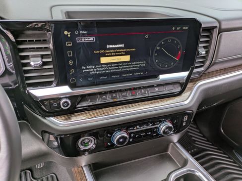 Used 2022 GMC Sierra 1500 Elevation image 11